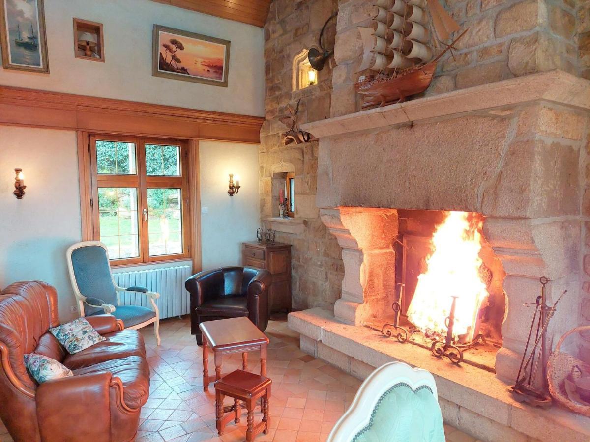 Вілла Breton Granite Stone House With Fantastic Sea Views Сен-Поль-де-Леон Екстер'єр фото
