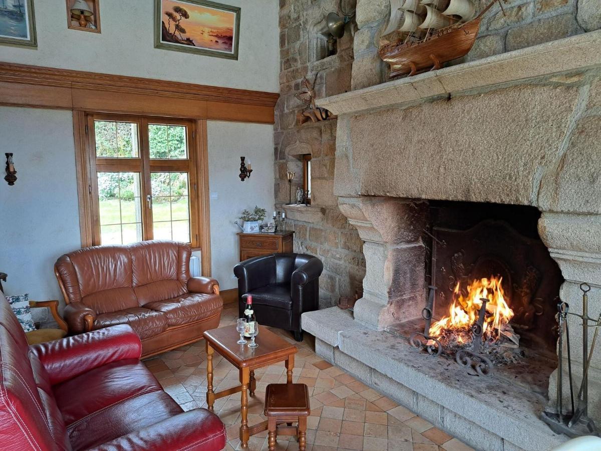 Вілла Breton Granite Stone House With Fantastic Sea Views Сен-Поль-де-Леон Екстер'єр фото