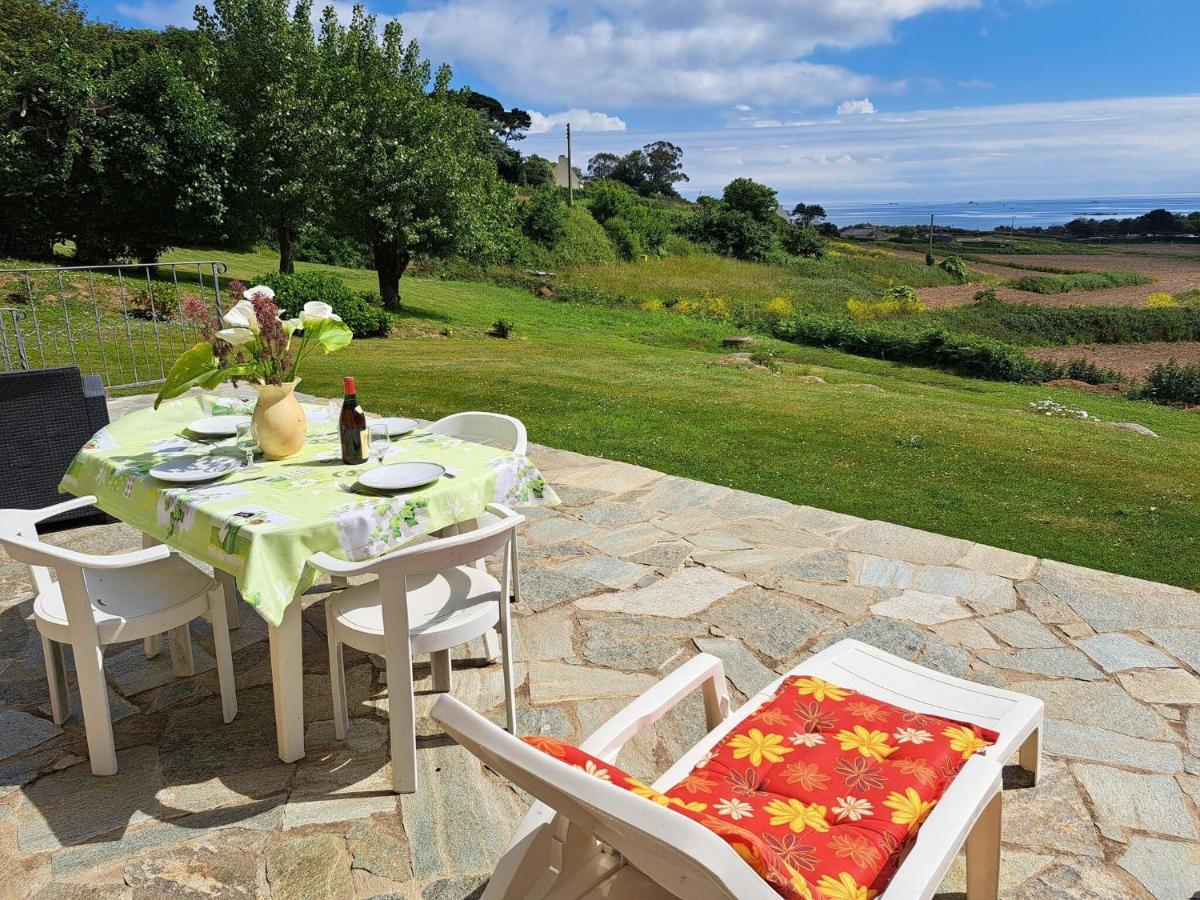 Вілла Breton Granite Stone House With Fantastic Sea Views Сен-Поль-де-Леон Екстер'єр фото